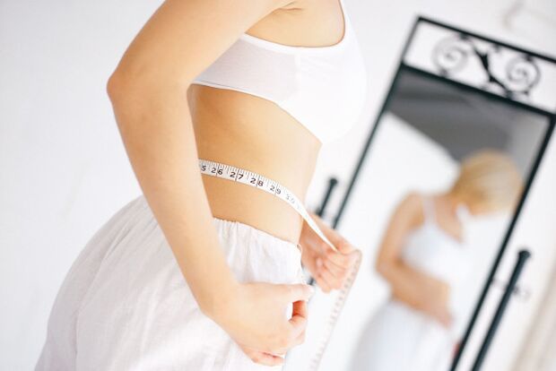 مراقبة نتائج فقدان الوزن في أسبوع باستخدام الوجبات السريعة